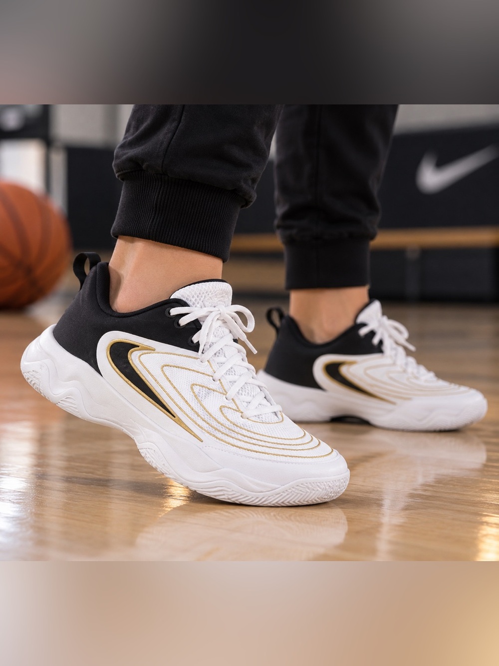 Nike Nike Giannis Immortality 4 GS White Black Metallic Gold Basketball 7Y